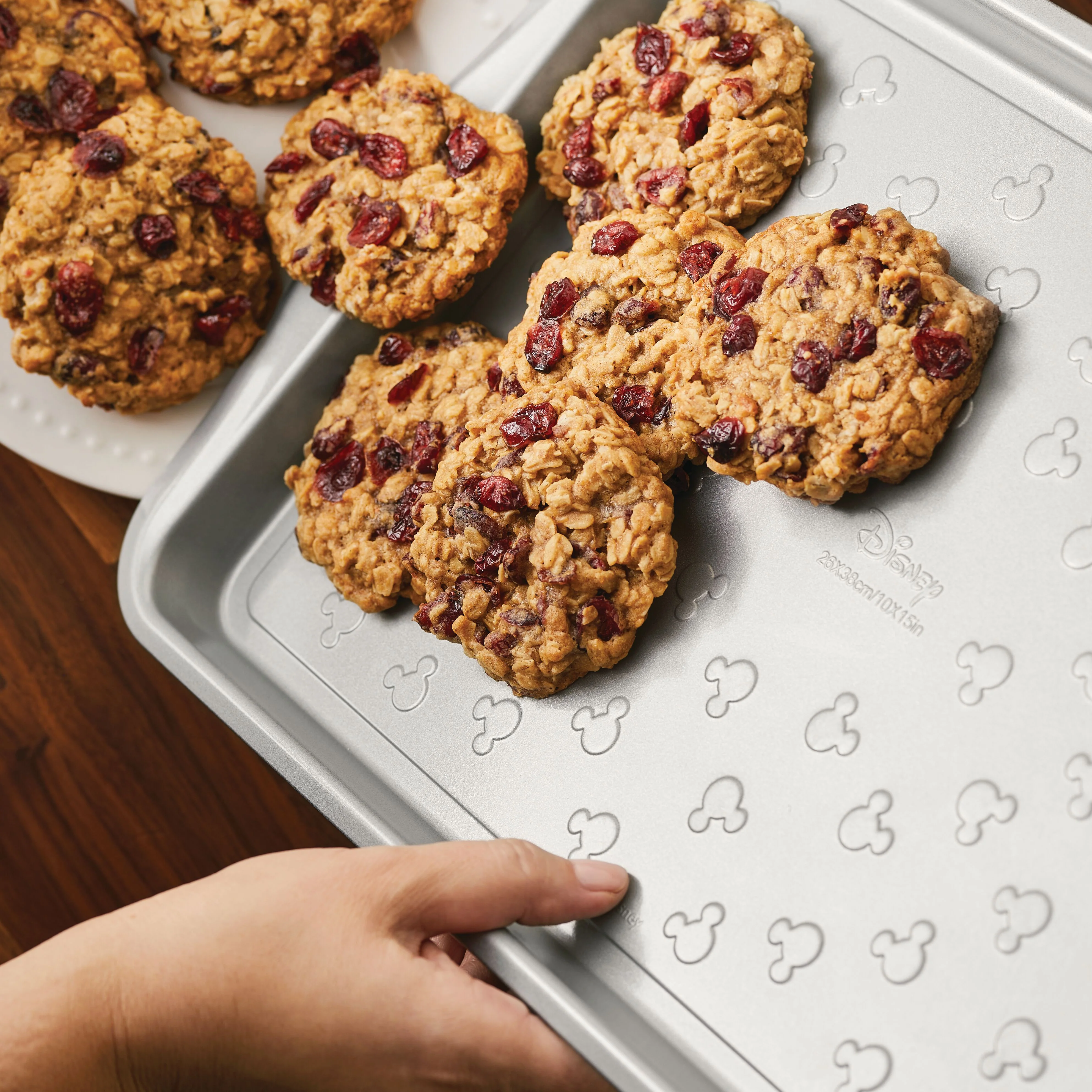 10" x-15" Nonstick Cookie Pan - Image 3