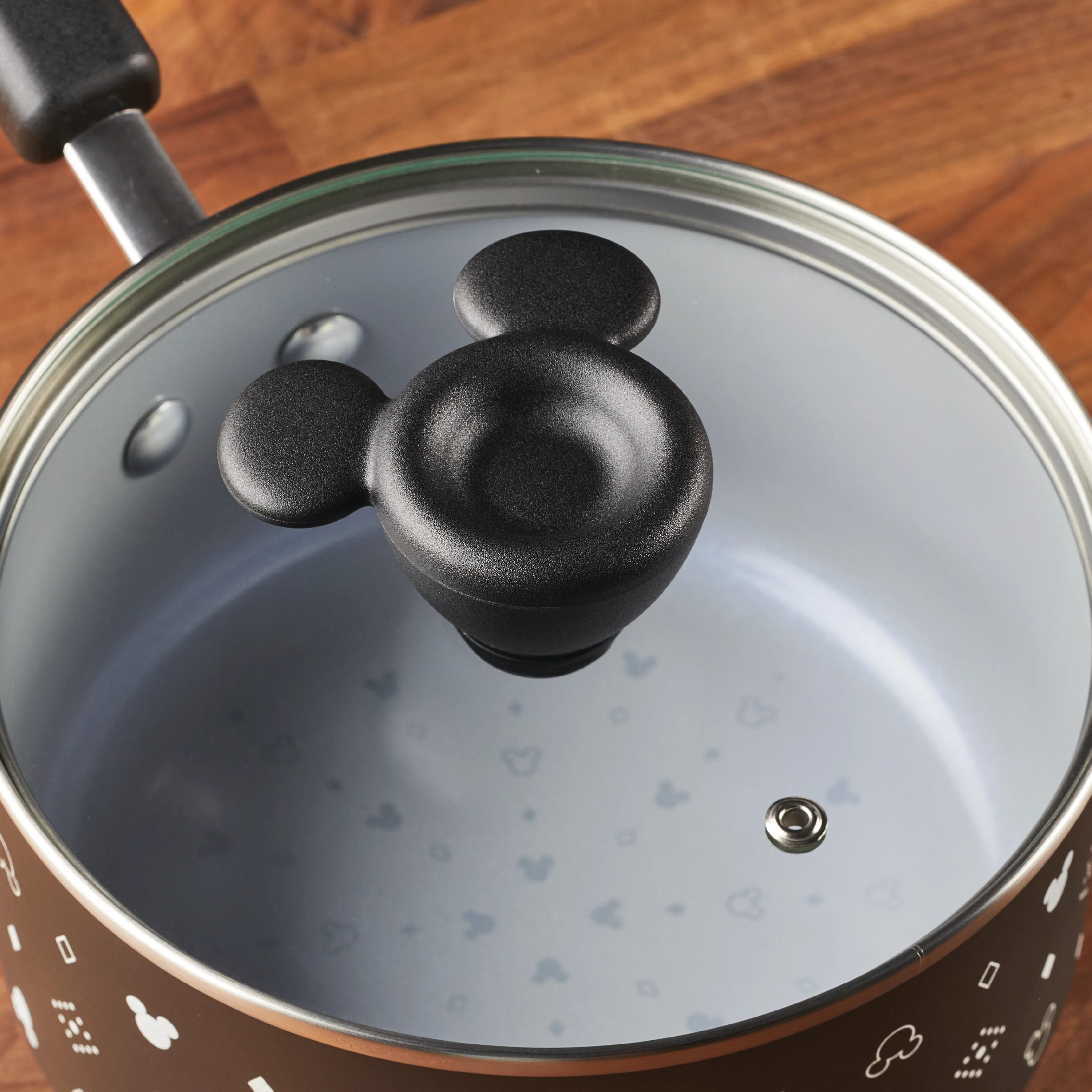 2-Quart Monochrome Ceramic Nonstick Saucepan with Lid - Image 4