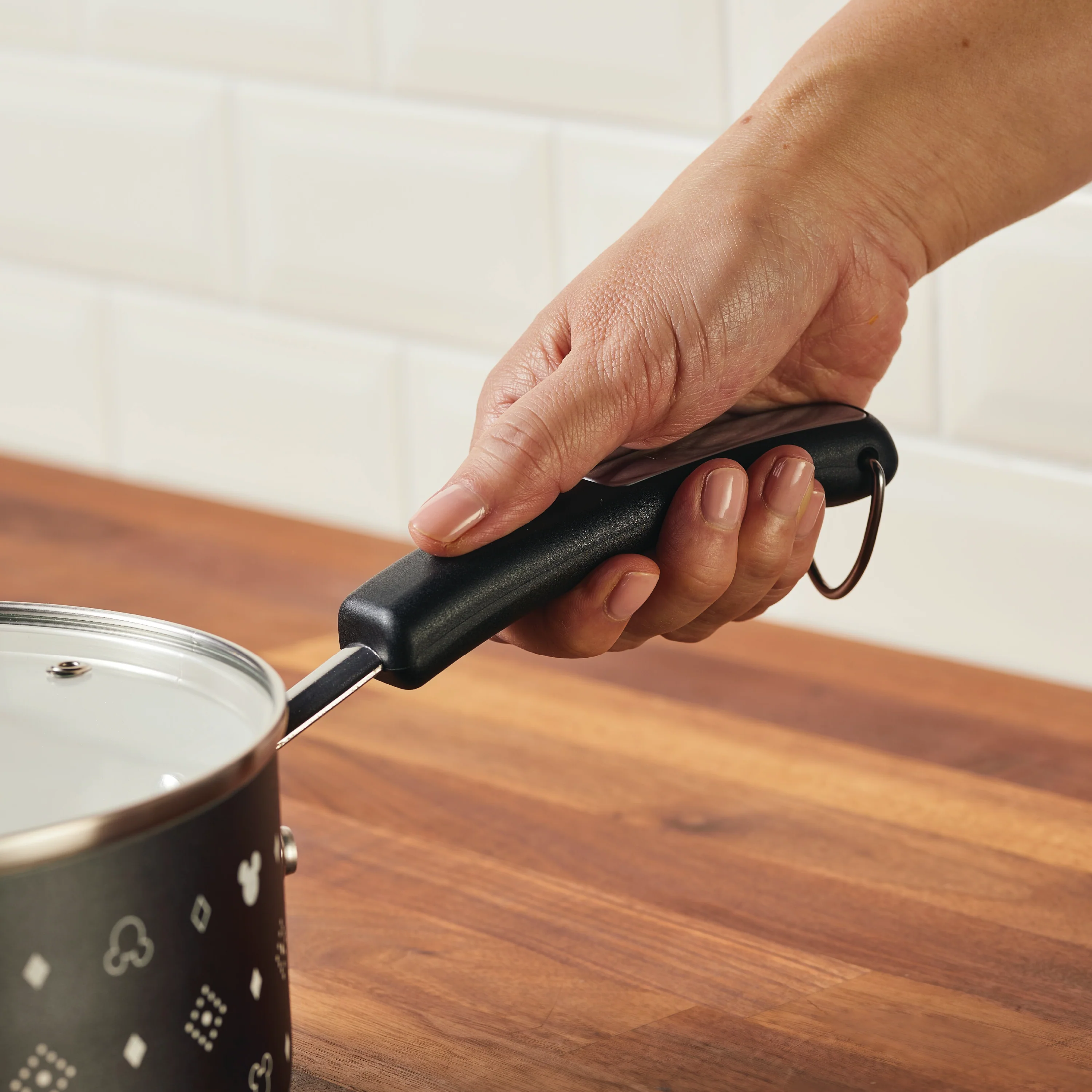 2-Quart Monochrome Ceramic Nonstick Saucepan with Lid - Image 5