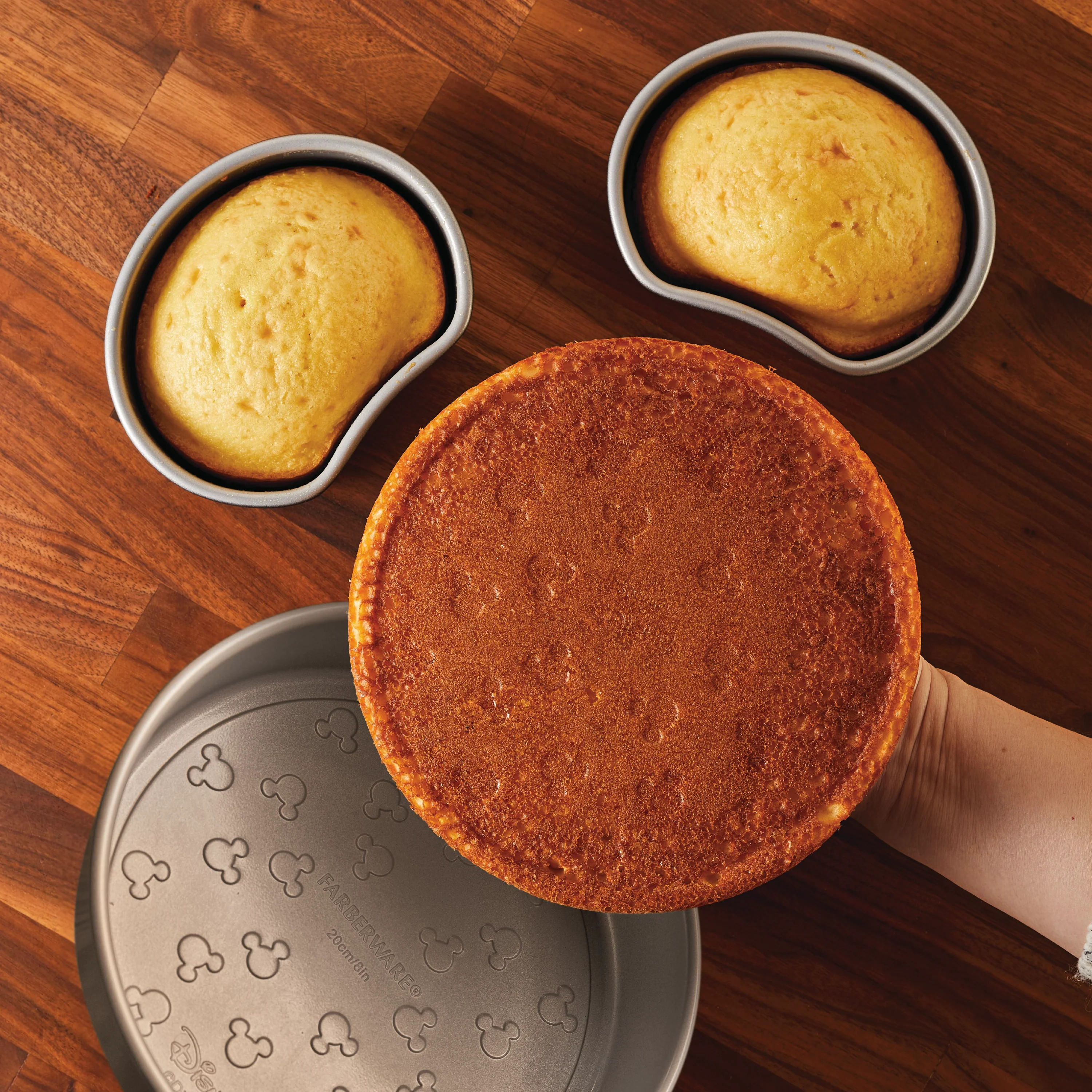 3-Piece Nonstick Mickey Head Cake Pan Set - Image 4