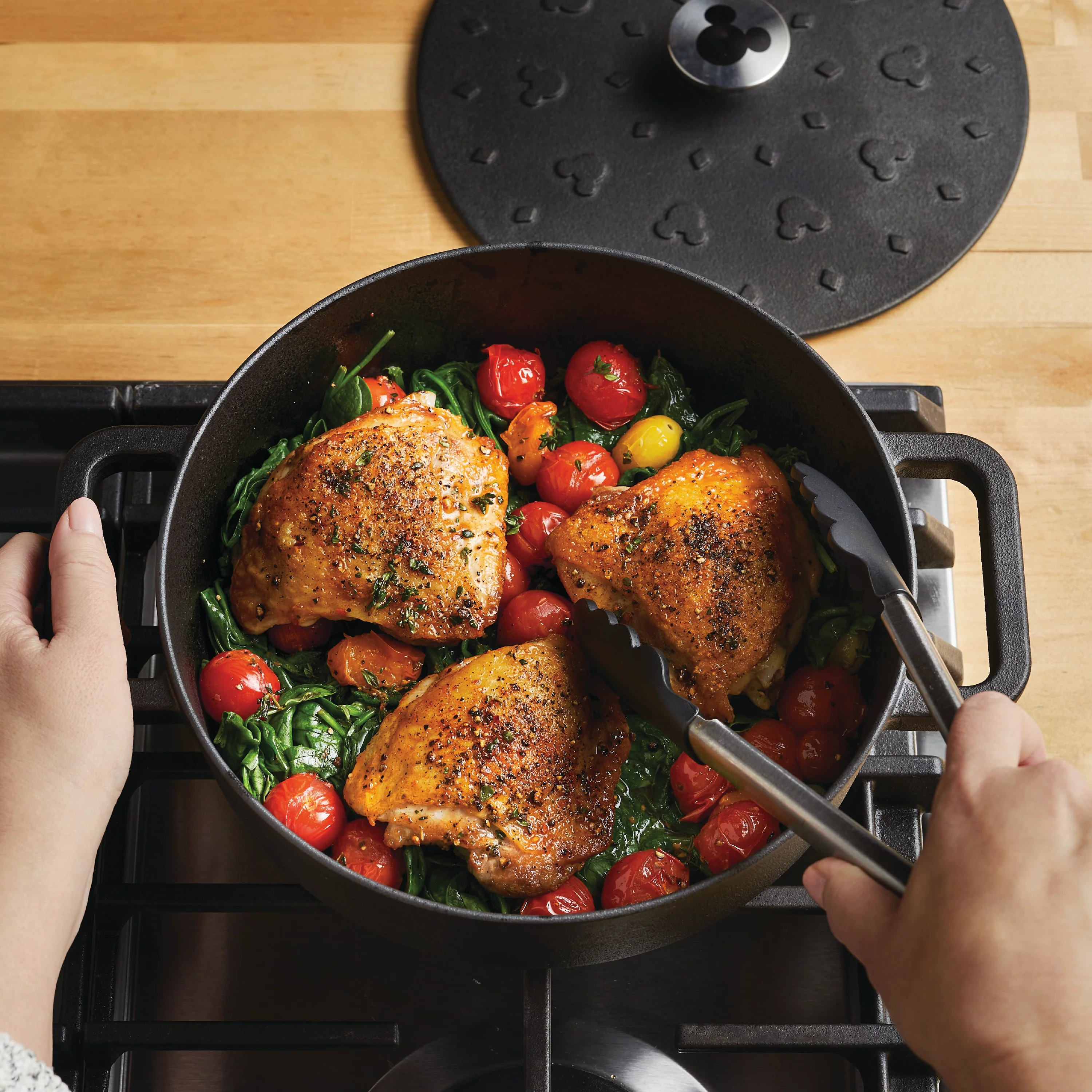 3-Quart Monochrome Pre-Seasoned Cast-Iron Dutch Oven - Image 3