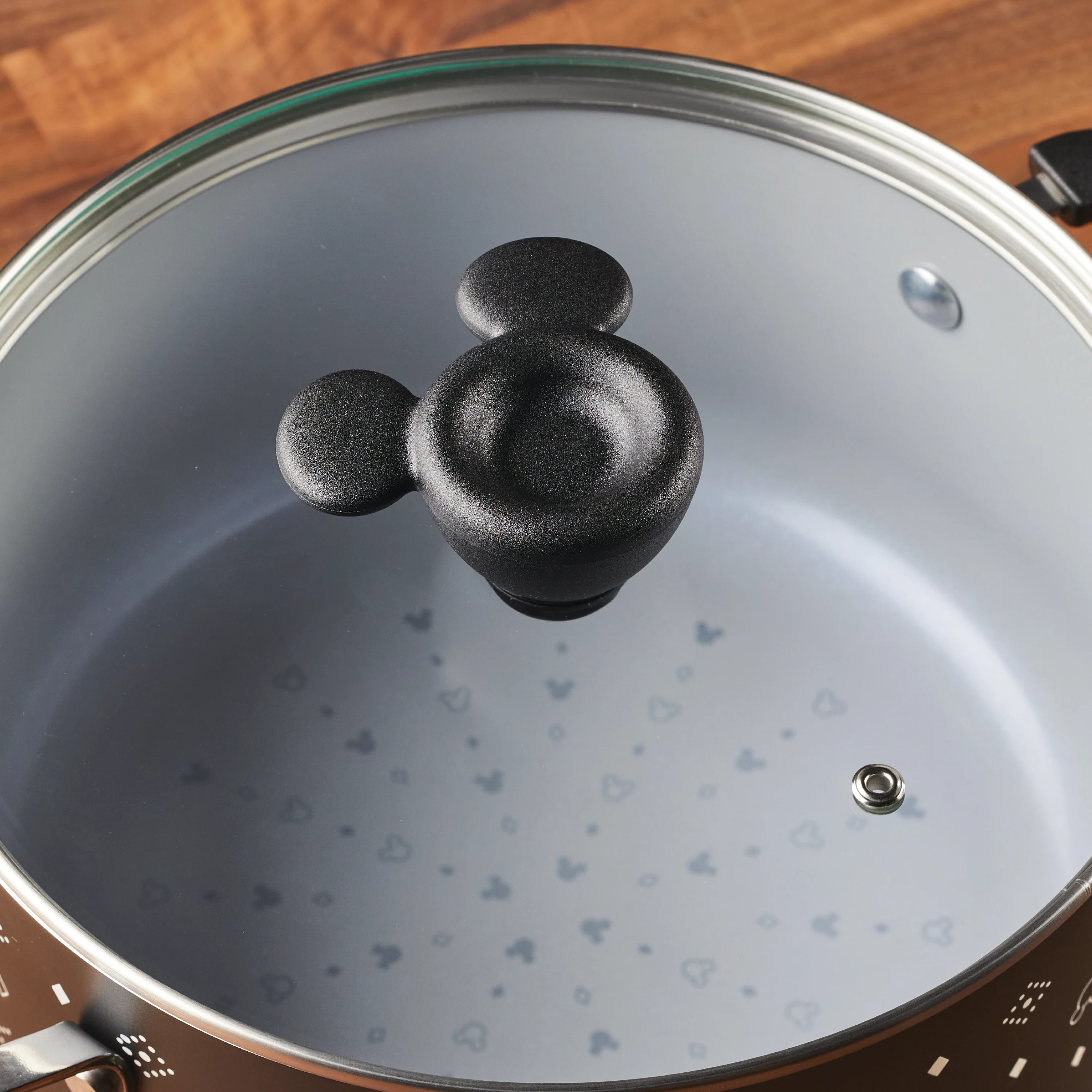 5.5-Quart Monochrome Ceramic Nonstick Stockpot with Lid - Image 7