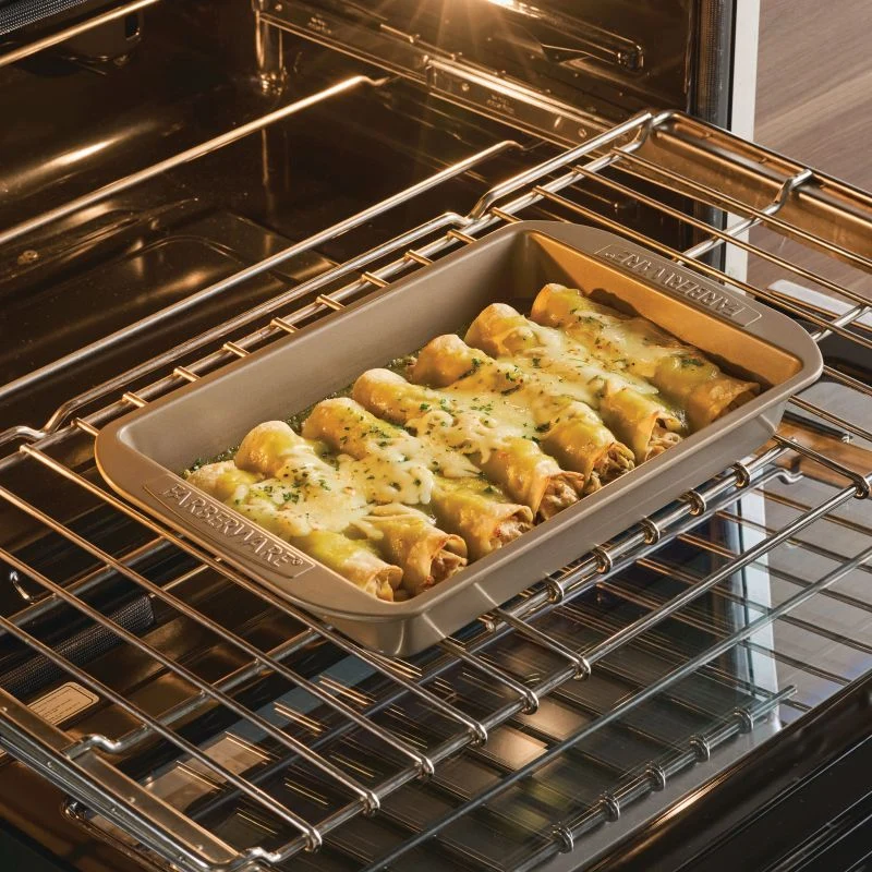 9" x 13" Rectangular Cake Pan - Image 6