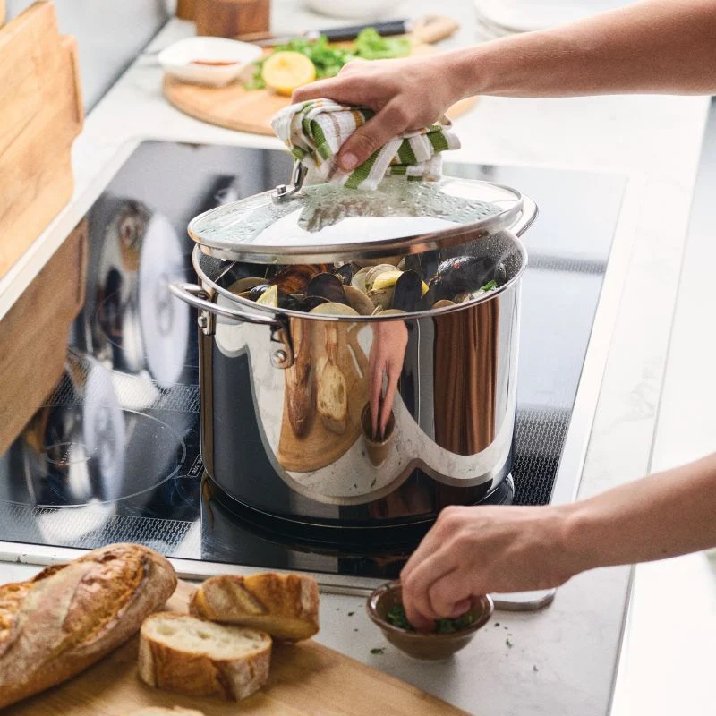 Stainless Steel 8-Quart Stockpot with Lid - Image 2