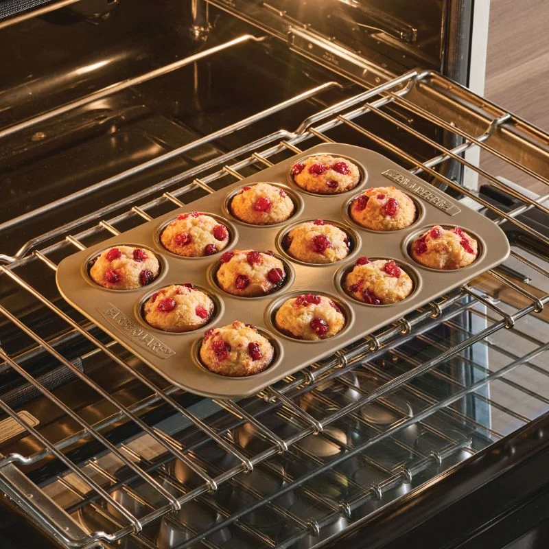 12-Cup Muffin Pan - Image 6