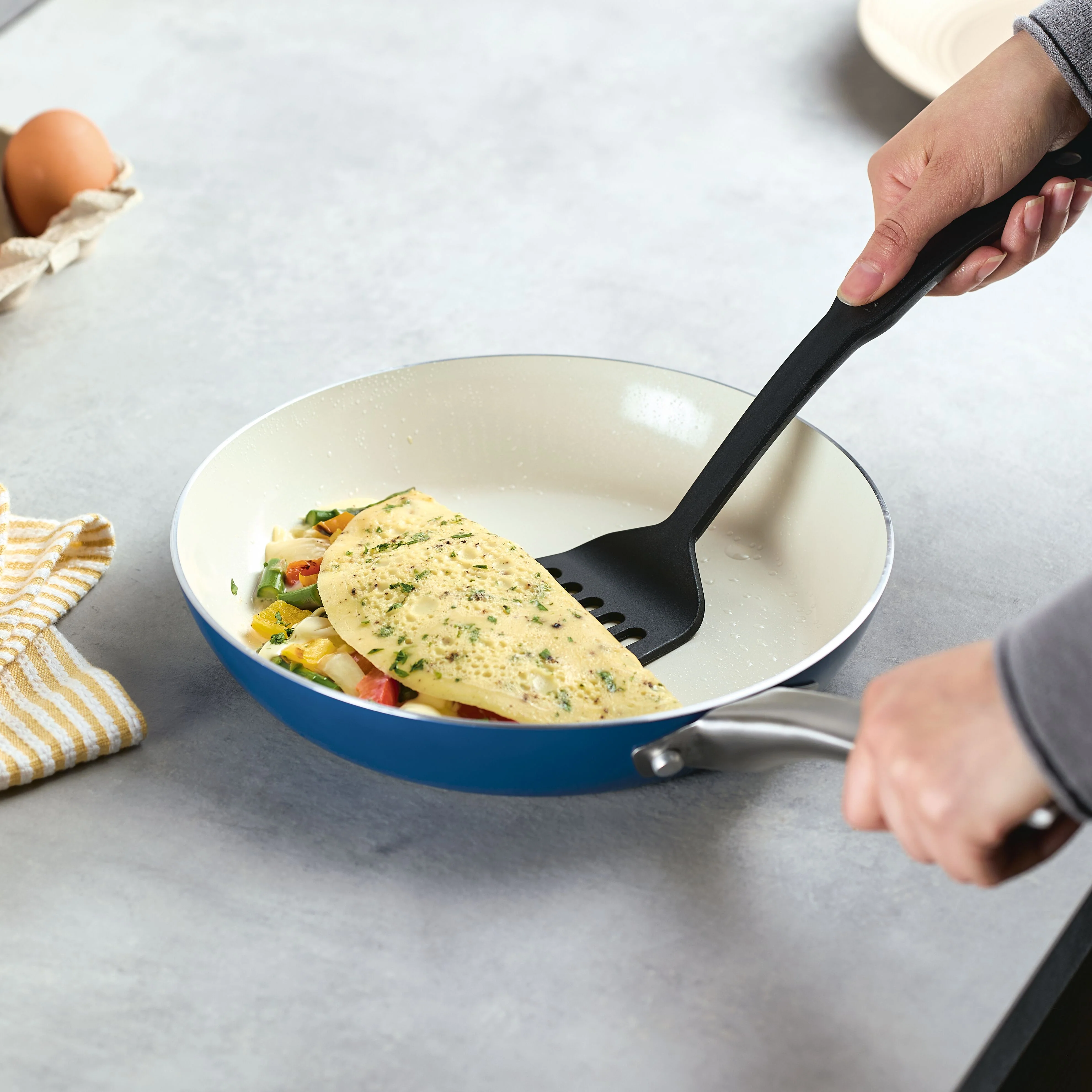 10 Inch Ceramic Nonstick Frying Pan - Image 3